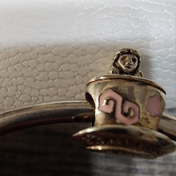 Pandora Moments Bangle with 2 Disney charms bundle size 7 IN - Picture 9 of 9